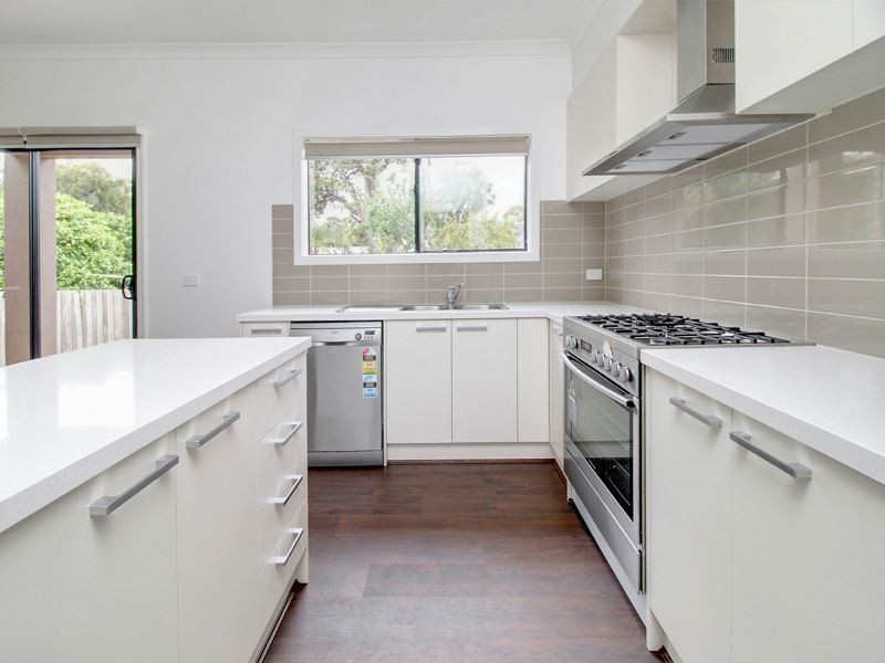 2/31 Cass Street, Rosebud VIC 3939