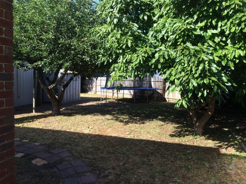 44 Elizabeth Ave, Rosebud West VIC 3940