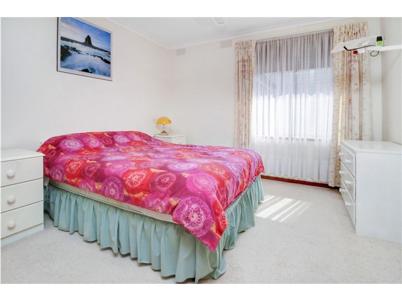 11 Iris Street, Dromana VIC 3936