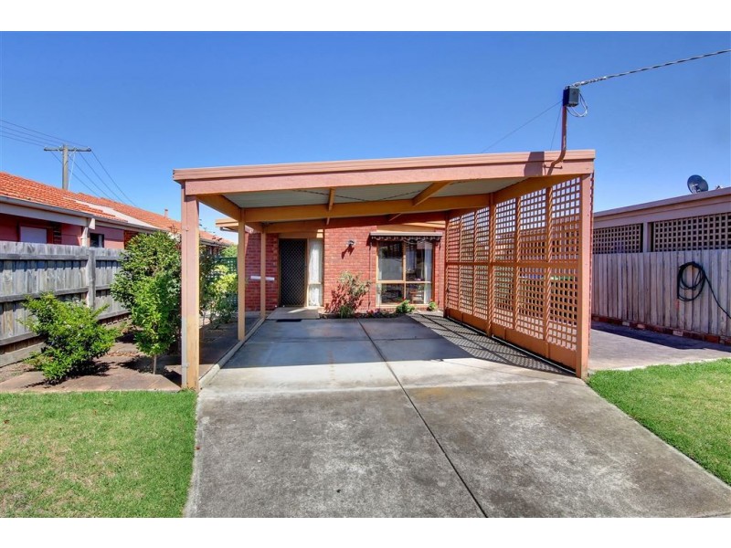 122 Third Avenue, Rosebud VIC 3939