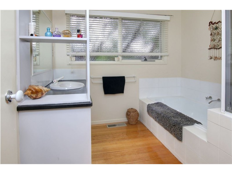 30-32 Goolgowie Street, Rosebud VIC 3939