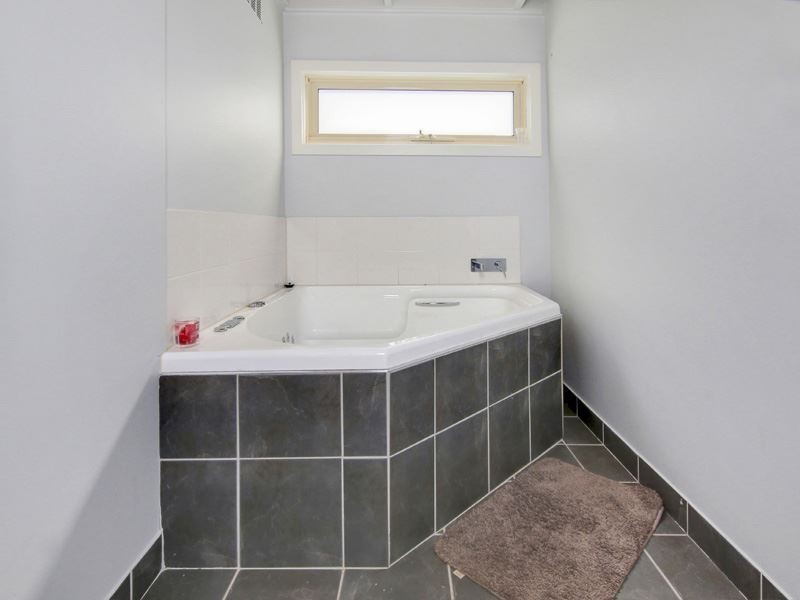 60 Valley Drive, Rye VIC 3941