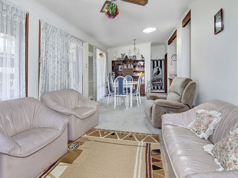 144 Sixth Avenue, Rosebud VIC 3939