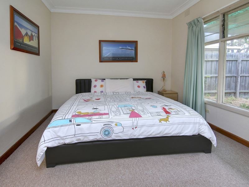 33 Mirriam Avenue, Rosebud West VIC 3940