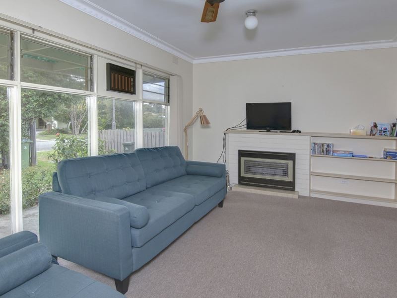 33 Mirriam Avenue, Rosebud West VIC 3940