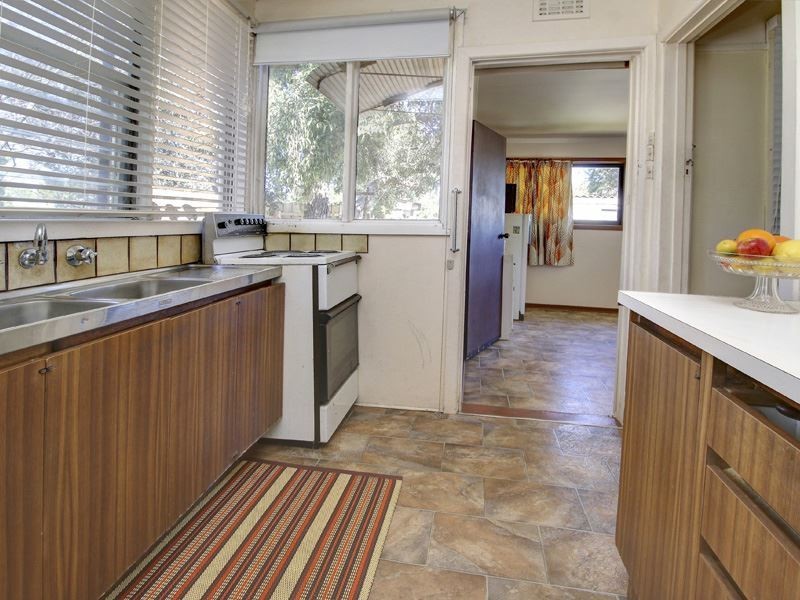 64 Third Avenue, Rosebud VIC 3939