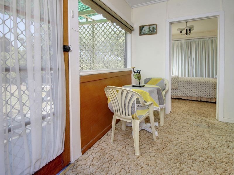 64 Third Avenue, Rosebud VIC 3939