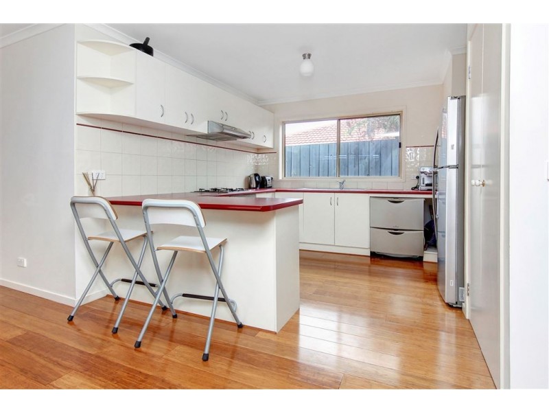 43 Swans Way, Rosebud West VIC 3940