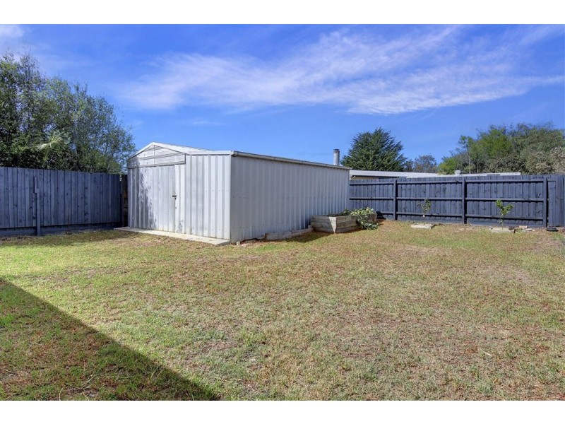 43 Swans Way, Rosebud West VIC 3940