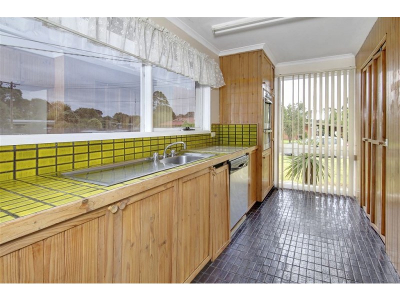 24 Carcoola Court, Rosebud VIC 3939