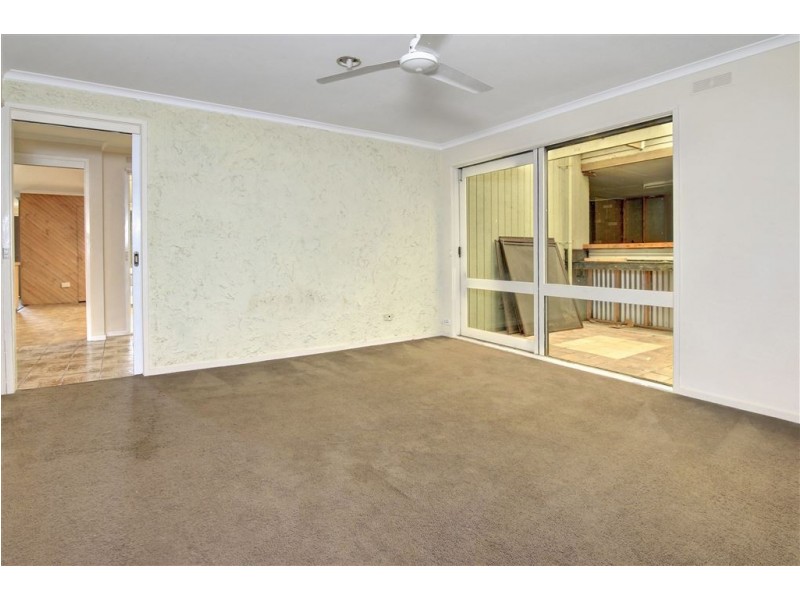 24 Carcoola Court, Rosebud VIC 3939