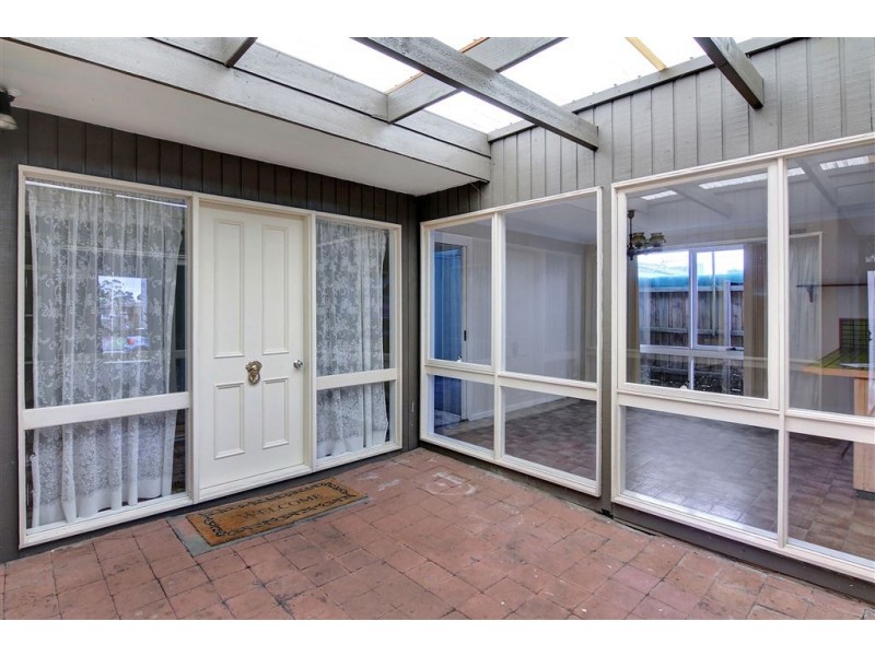 24 Carcoola Court, Rosebud VIC 3939