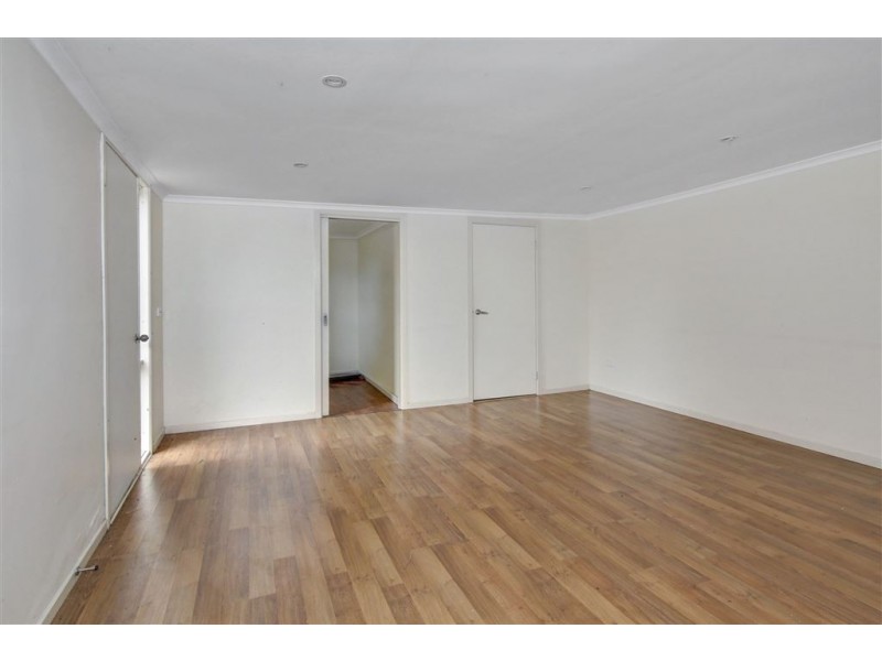 24 Carcoola Court, Rosebud VIC 3939