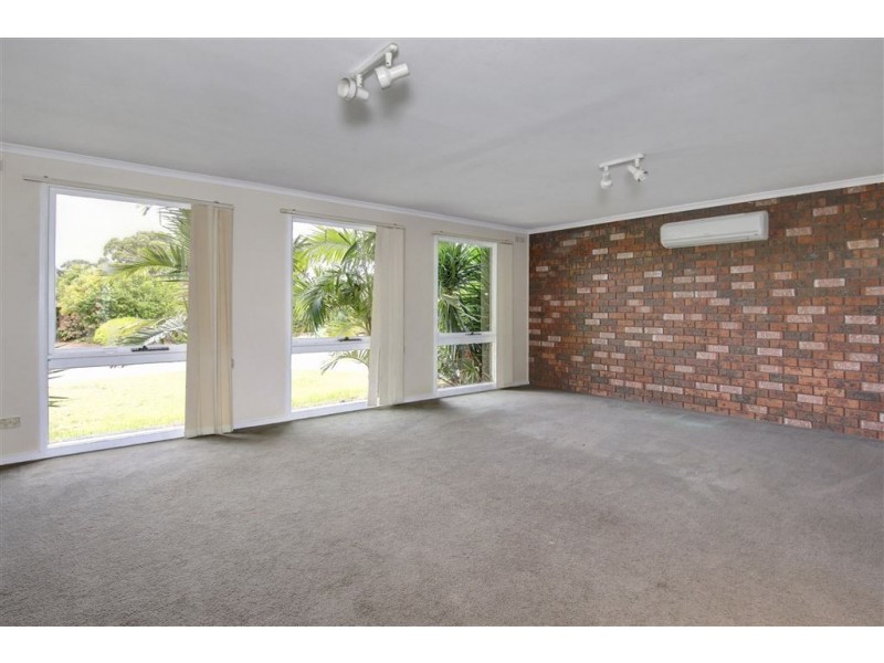 24 Carcoola Court, Rosebud VIC 3939