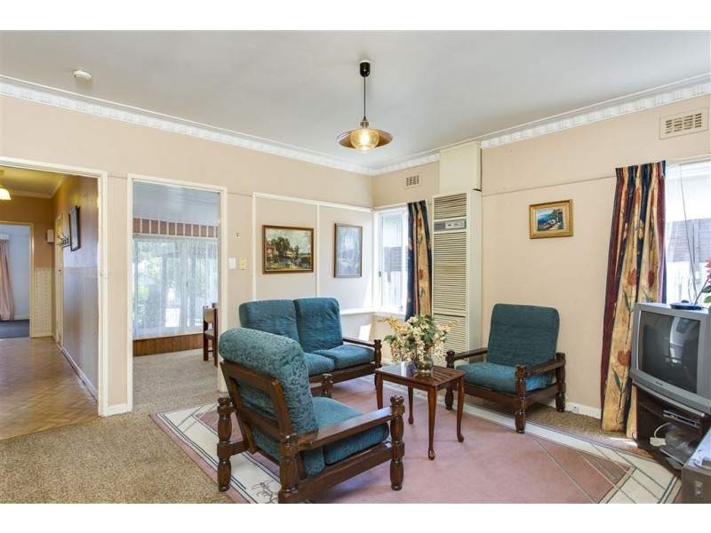 57 Second Avenue, Rosebud VIC 3939