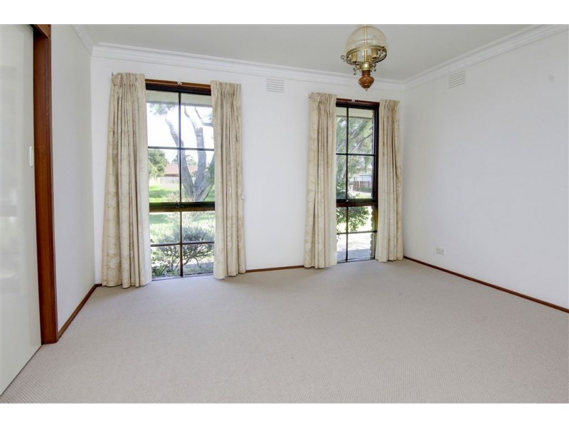 11 Balaka Street, Rosebud West VIC 3940