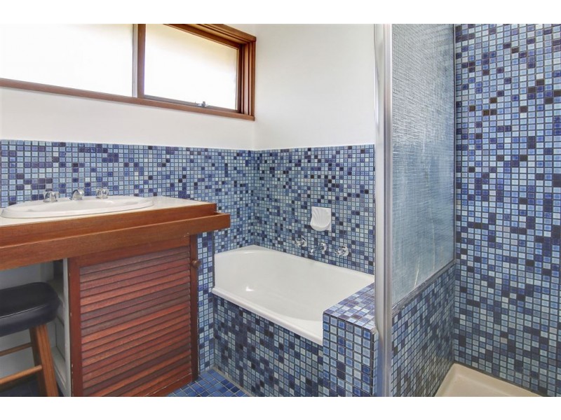 11 Balaka Street, Rosebud West VIC 3940