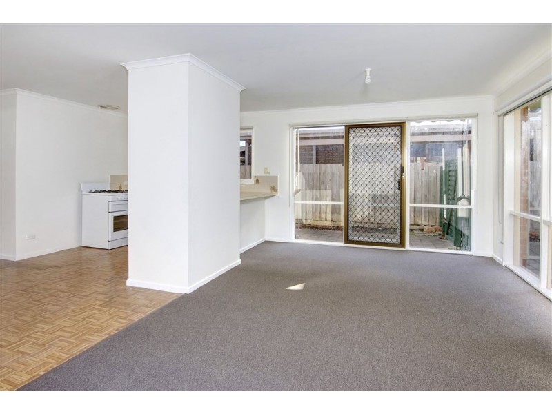 122 Third Avenue, Rosebud VIC 3939