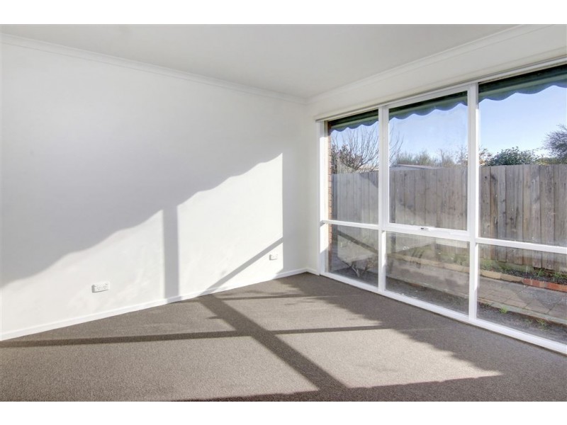 122 Third Avenue, Rosebud VIC 3939