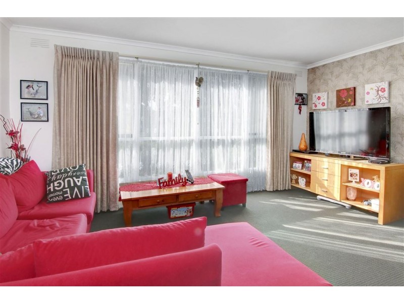 212 Ninth Avenue, Rosebud VIC 3939