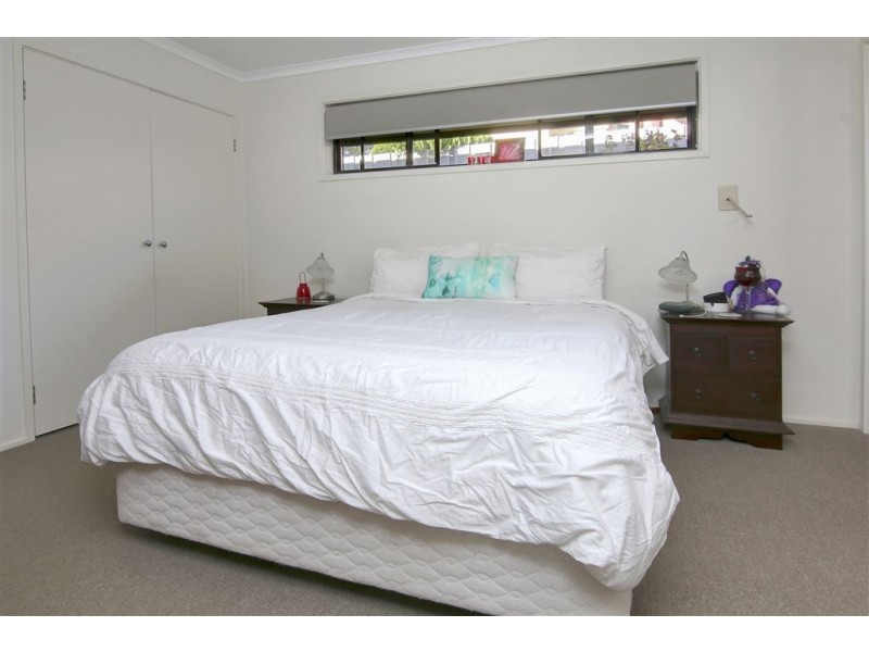 171 Ninth Avenue, Rosebud VIC 3939