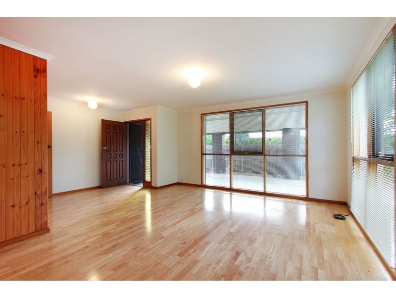 8 Foothills Avenue, Mccrae VIC 3938