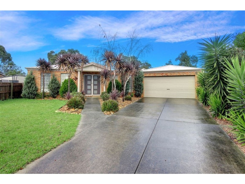 10 Fairway Circle, Safety Beach VIC 3936