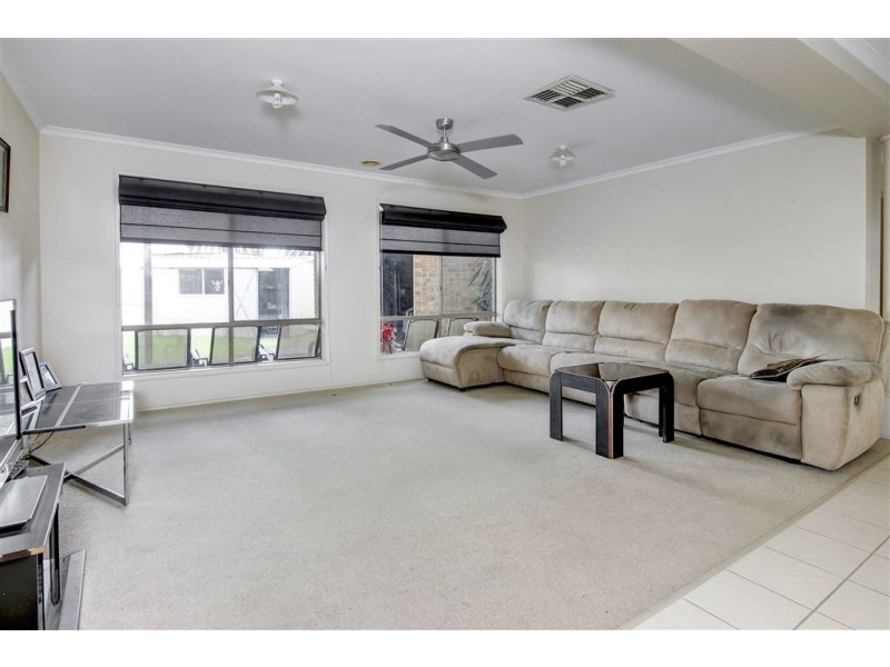 10 Fairway Circle, Safety Beach VIC 3936