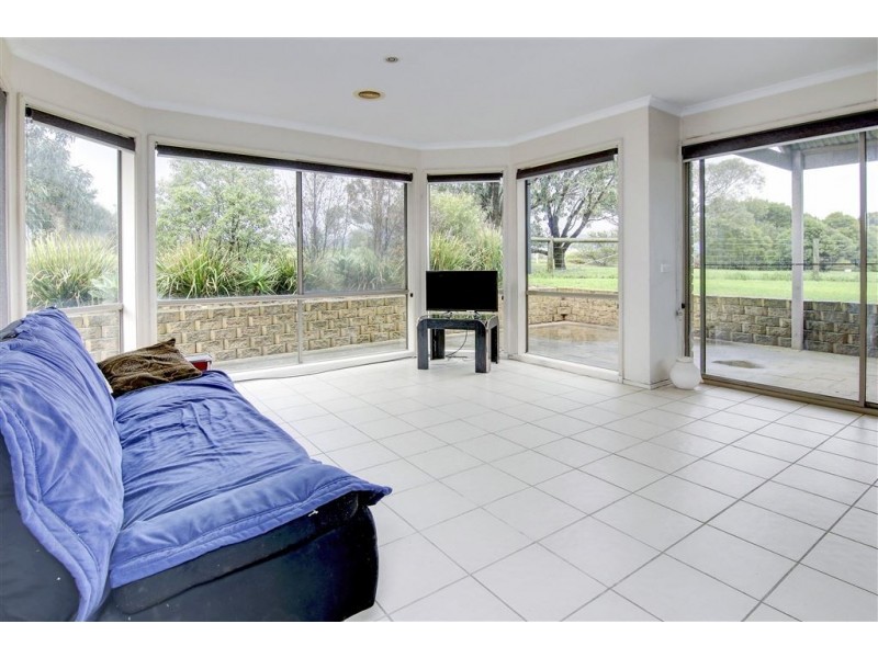 10 Fairway Circle, Safety Beach VIC 3936