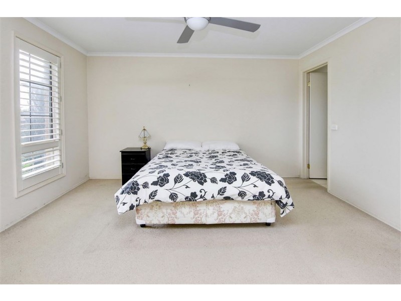 10 Fairway Circle, Safety Beach VIC 3936