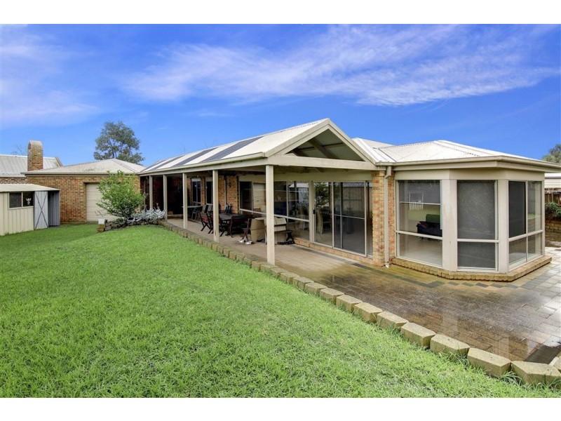 10 Fairway Circle, Safety Beach VIC 3936