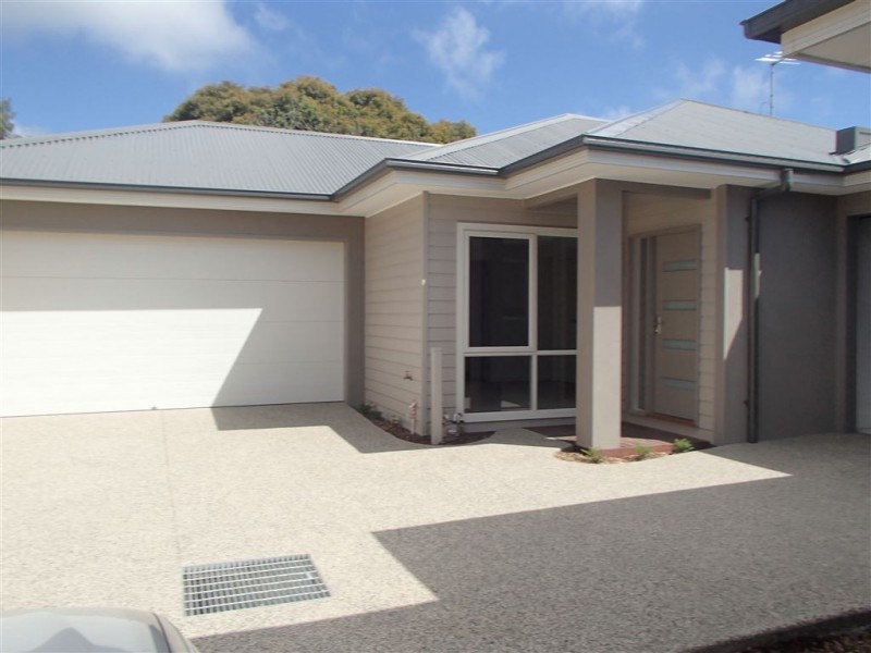 2/6 Banks Street, Mccrae VIC 3938