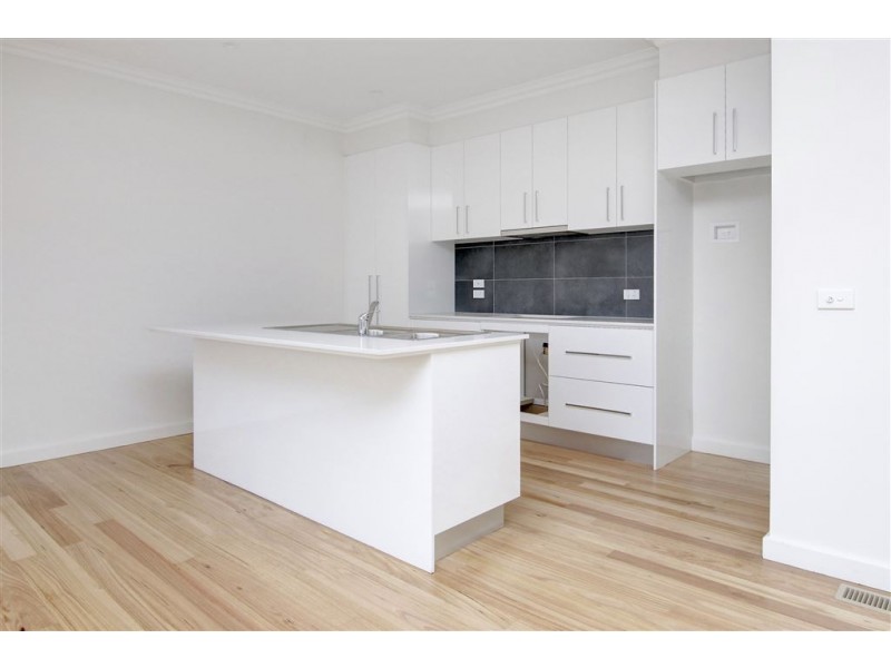 3/6 Banks Street, Mccrae VIC 3938