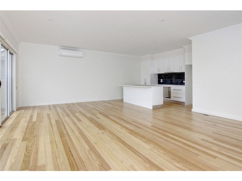 3/6 Banks Street, Mccrae VIC 3938