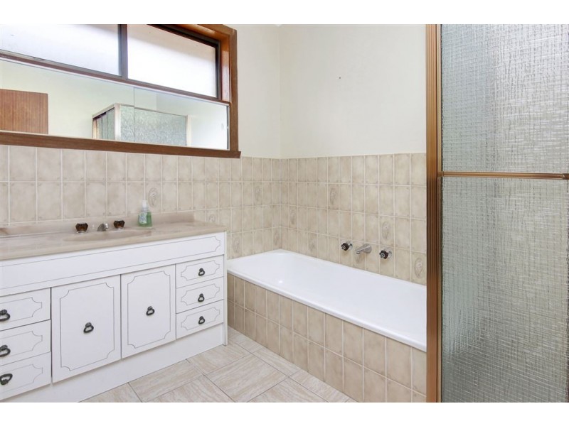 31 Davies Street, Safety Beach VIC 3936