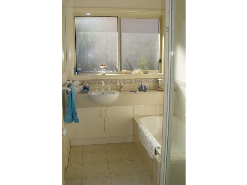 2/83 Foam Street, Rosebud VIC 3939