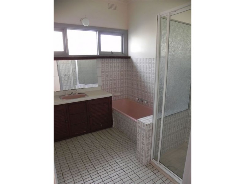 20-22 Eighth Avenue, Rosebud VIC 3939