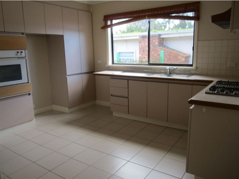 52 Second Avenue, Rosebud VIC 3939