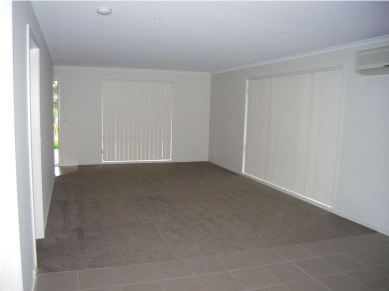 155 First Avenue, Rosebud VIC 3939