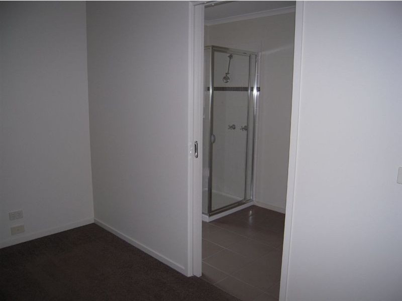 155 First Avenue, Rosebud VIC 3939