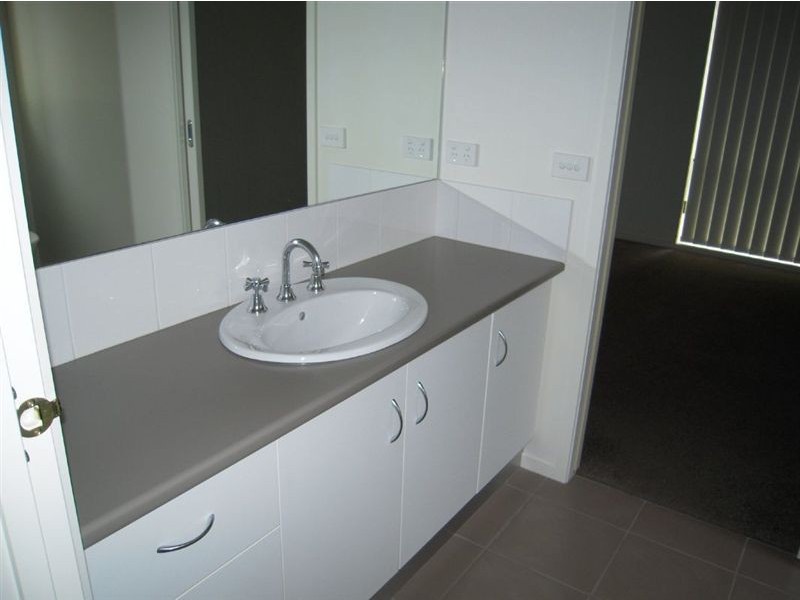 155 First Avenue, Rosebud VIC 3939