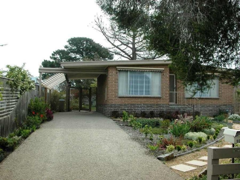90 Ocean  Street, Rosebud VIC 3939