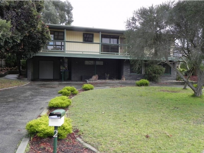 2 Coleman Crescent, Rosebud West VIC 3940