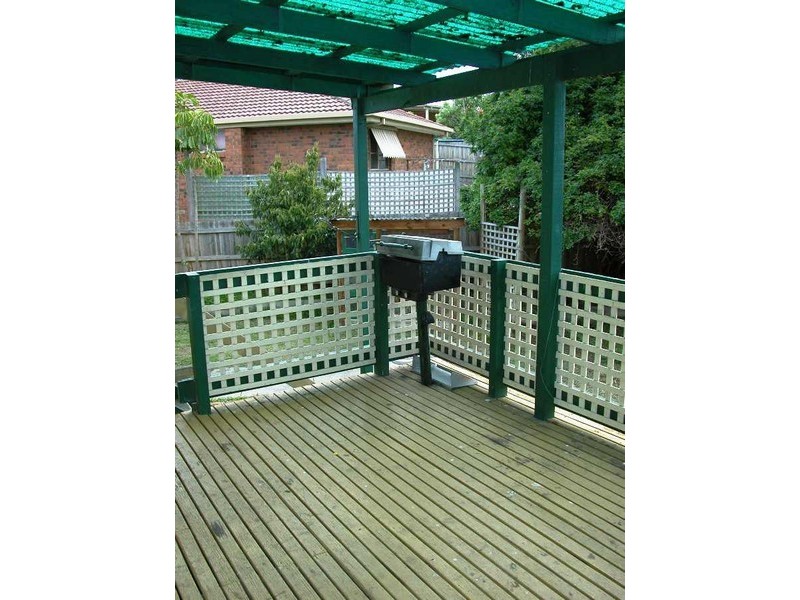 2 Coleman Crescent, Rosebud West VIC 3940