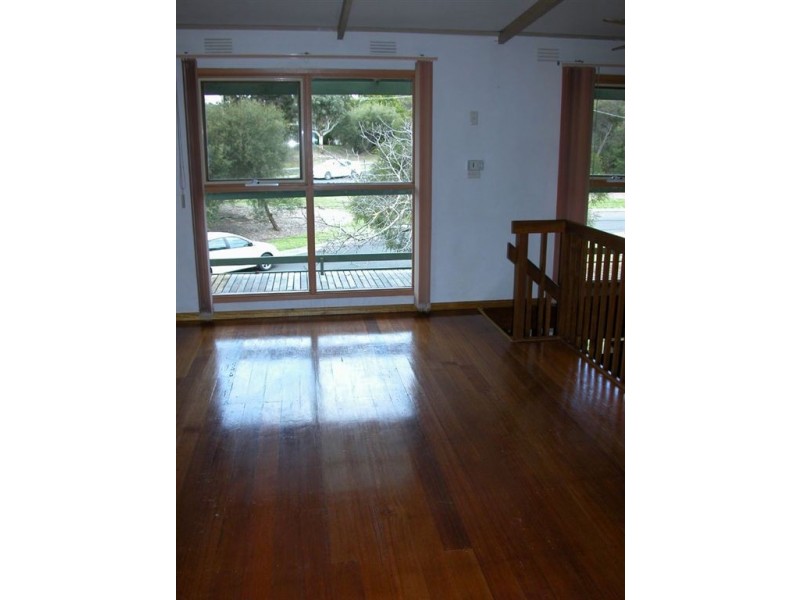 2 Coleman Crescent, Rosebud West VIC 3940