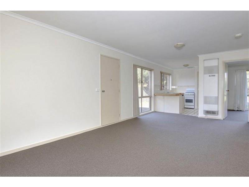 218 Eighth Avenue, Rosebud VIC 3939