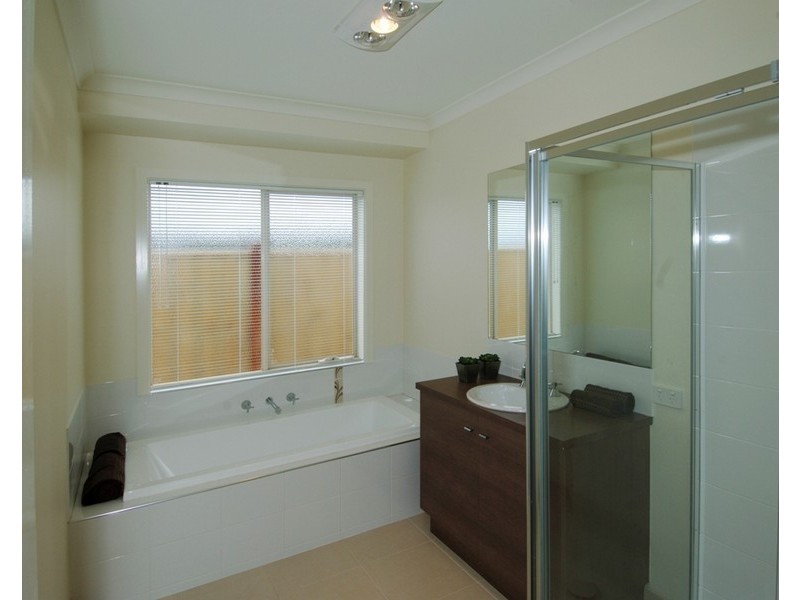 2 Sandstock Place, Rosebud VIC 3939