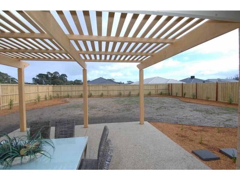 2 Sandstock Place, Rosebud VIC 3939
