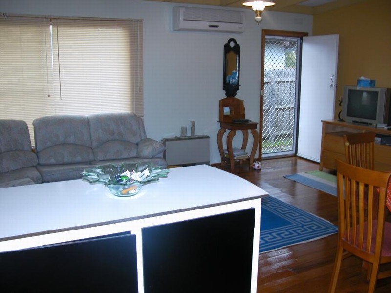 184 Eighth Avenue, Rosebud VIC 3939