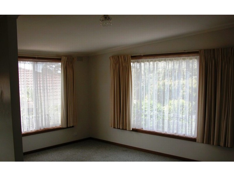 90 Ocean Street, Rosebud VIC 3939